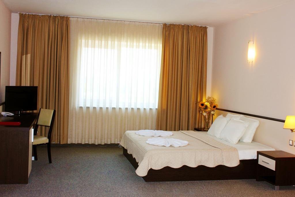 Kendros Hotel Plovdiv Pokoj fotografie