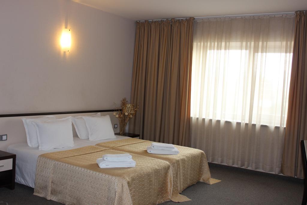 Kendros Hotel Plovdiv Pokoj fotografie